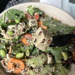 Zucchini Healthy Food - Create your own salad bowl w/ spring mix greens, quinoa, carrots, edamame, tomatoes, cucumber, & roasted chicken