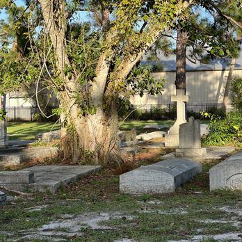 Moore’s Cemetery - Funeral Services & Cemeteries Near Me - Stuart, Florida Moore’s Cemetery - Funeral Services & Cemeteries Near Me - Stuart, Florida