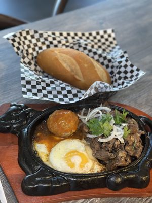 Pho Leo & Grill by null