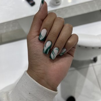 D'or Nail Bar - Nails - Nail Salons Near Me - Atlanta, Georgia
