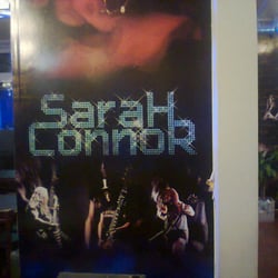 Sarah Conor - Una de las paredes del bar