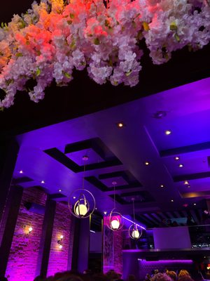Leda's Cocktail Lounge by null