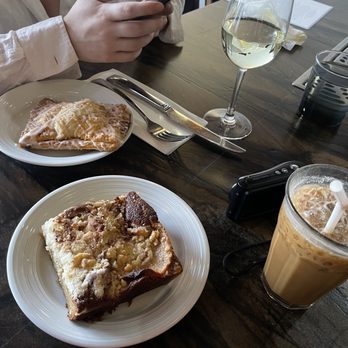 1228 Main - Pop tart and coffee cake - Bakeries Near Me - Las Vegas, Nevada