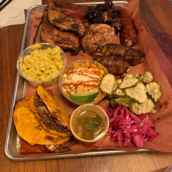 Hurtado Barbecue - El Jefe - Barbeque Near Me - Arlington, Texas