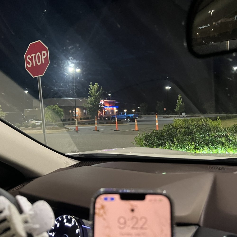 DQ closed off with cones before closing DQ closed off with cones before closing