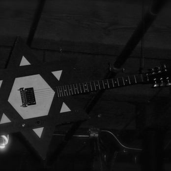Reggies Music Joint - Star of David Six String - Music & DVDs Near Me - Chicago, Illinois