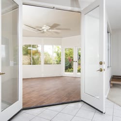 Cyndi Lesinski & Associates - 22408 Touchstone
Saugus, CA 91390