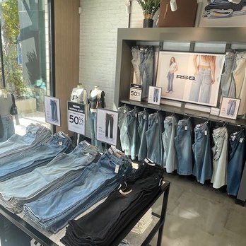 Tillys - Shoe Stores Near Me - Oxnard, California
