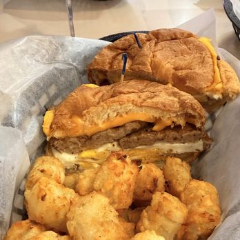 Drip N' Sip 757 - Sandwich with tots - Coffee & Tea Near Me - Hampton, Virginia