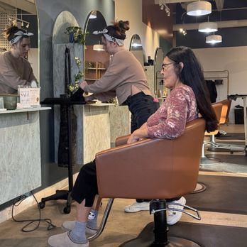 Hendrix Salon - Before - Hair Salons Near Me - Wheat Ridge, Colorado Hendrix Salon - Before - Hair Salons Near Me - Wheat Ridge, Colorado
