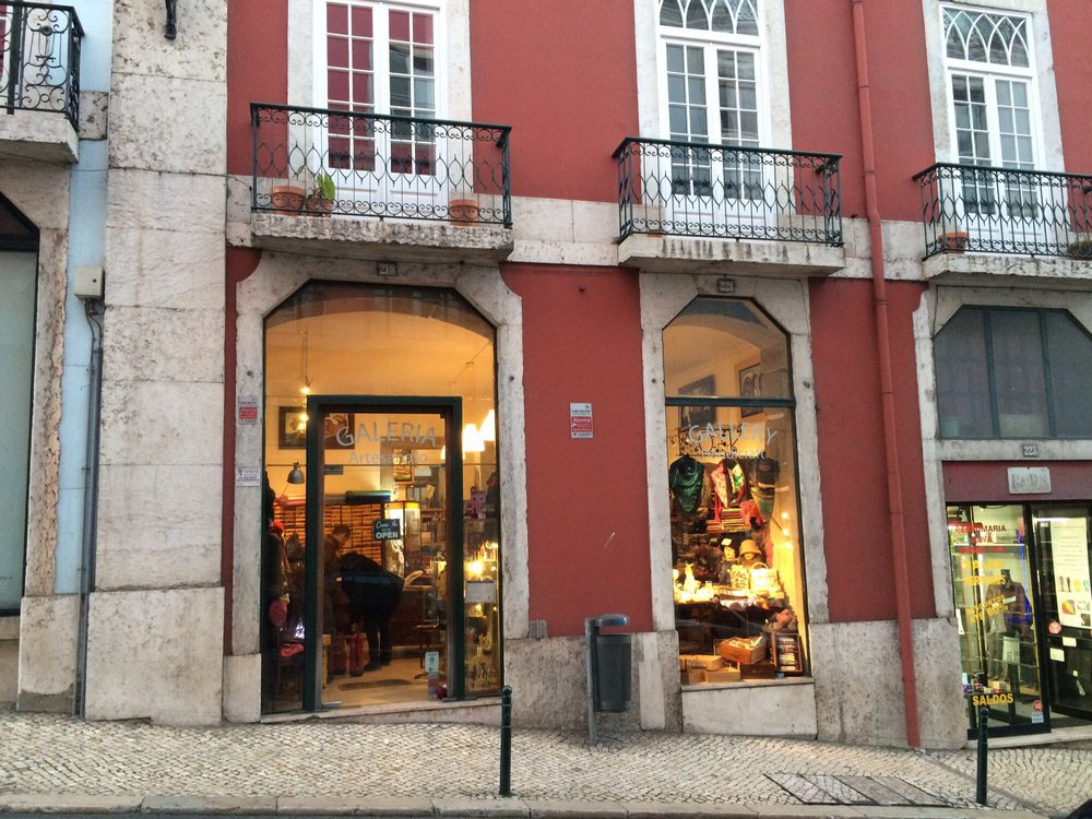 GALERIA ARTESANATO Rua da Madalena 219, Lisboa, Portugal Arts