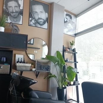 Cooper & Co Men's Grooming - Hair Stylists Near Me - Dallas, Texas Cooper & Co Men's Grooming - Hair Stylists Near Me - Dallas, Texas