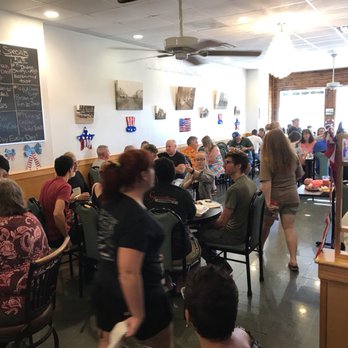 Macks on Main - Sunday brunch crowd. We will be back - American Near Me - Gladwin, Michigan
