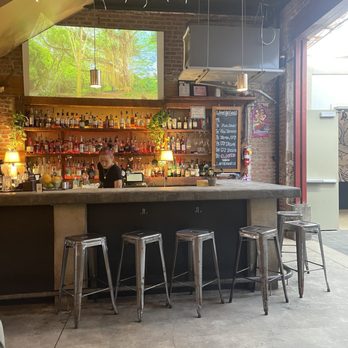 Manifest - Bar area - Coffee & Tea Near Me - Honolulu, Hawaii