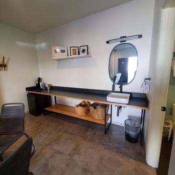 Monterey Motel - Goodies - Hotels Near Me - Albuquerque, New Mexico
