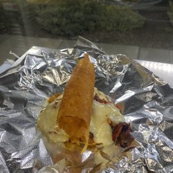 Covyd Tacos - Taco volcano con chicharron de queso