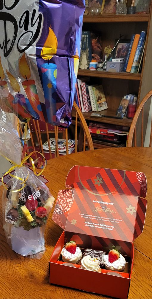 EDIBLE ARRANGEMENTS Updated August 2024 11 Photos & 25 Reviews