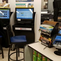 Sending money by Western Union at Walgreens