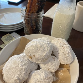 Cafe Genevieve - Donut holes and pig candy - Breakfast & Brunch Near Me - Jackson, Wyoming