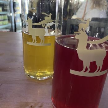 Fly Llama - I love the Cranberry Orange & Ginger Beer - Breweries Near Me - Biloxi, Mississippi
