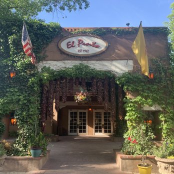 El Pinto - So scenic! The red garlands are actually chiles! - New Mexican Cuisine Near Me - Albuquerque, New Mexico El Pinto - So scenic! The red garlands are actually chiles! - New Mexican Cuisine Near Me - Albuquerque, New Mexico
