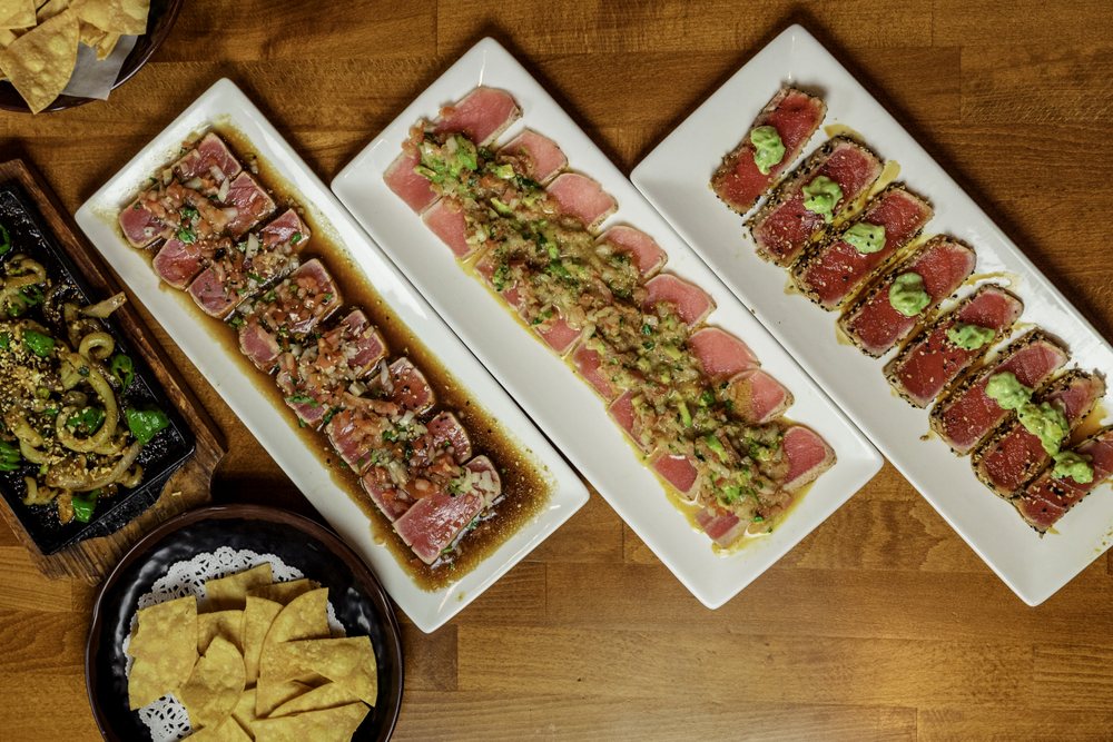 Minato Sushi Logo