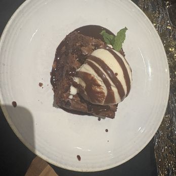 Carrabba's Italian Grill - Chocolate walnut brownie with ice cream - Italian Near Me - Hunt Valley, Maryland Carrabba's Italian Grill - Chocolate walnut brownie with ice cream - Italian Near Me - Hunt Valley, Maryland