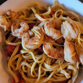 Sigillo Cellars - Good prawn scampi... I would've liked a bit more spice - Wine Tasting Room Near Me - Chelan, Washington