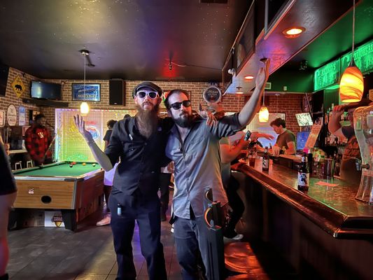 Akikos Karaoke Club by null