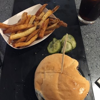 Stone Arch - Burger and fries - American Near Me - St Paul, Minnesota