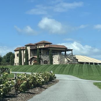 Raffaldini Winery - Wineries Near Me - Ronda, North Carolina