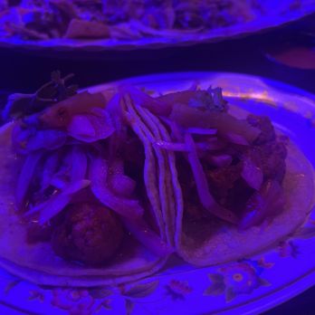 Broken English Taco Pub - The Loop - Mexican Near Me - Chicago, Illinois