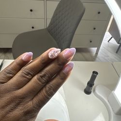 V3 Nails
