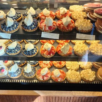 Kasama - Bakery display case - Filipino Near Me - Chicago, Illinois