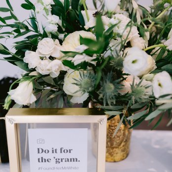 Dream Flowers - PC: Apollo Fotographie - Florists Near Me - San Leandro, California Dream Flowers - PC: Apollo Fotographie - Florists Near Me - San Leandro, California