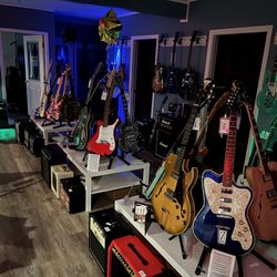 Finely Tuned Music - Unique New and Used Guitars
