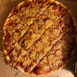 Bordenaro's Pizza - Pepperoni pizza