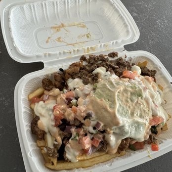 5 Elementos - Loaded fries - Mexican Near Me - Culver City, California 5 Elementos - Loaded fries - Mexican Near Me - Culver City, California