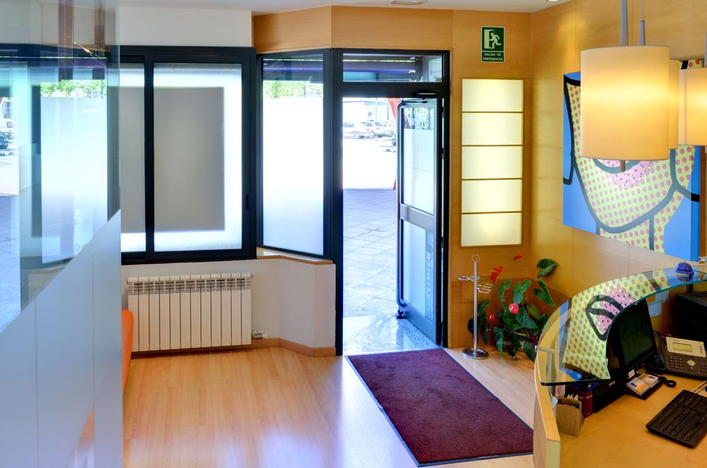 CLÍNICA DENTAL AÍDA PELLEJERO Updated July 2024 12 Photos Calle