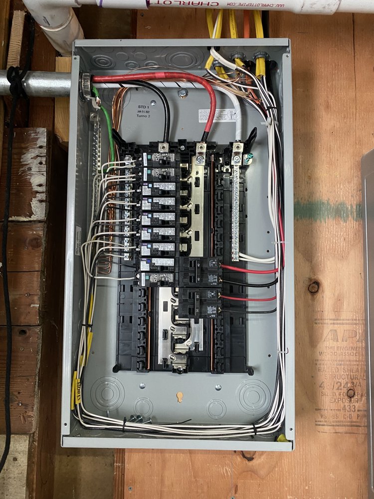 Slide of Erick electrician