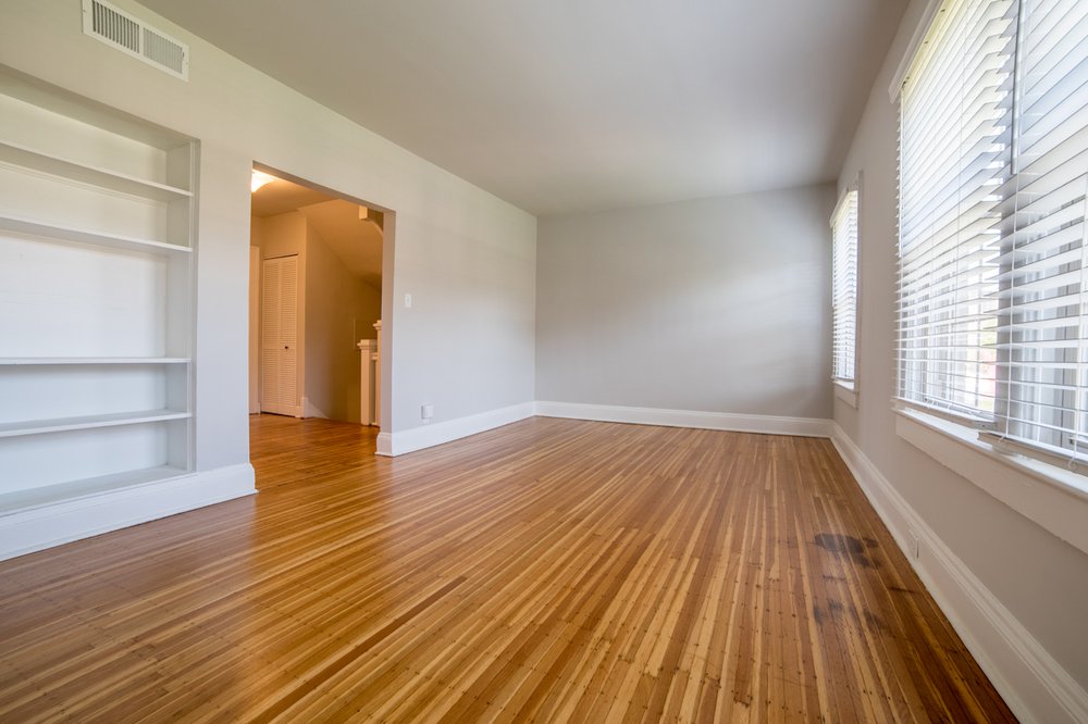 BUCKINGHAM & BALMORAL APARTMENTS Updated September 2024 14 Photos