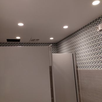 Wall Guru Pro - a bathroom - Handyman Near Me Wall Guru Pro - a bathroom - Handyman Near Me