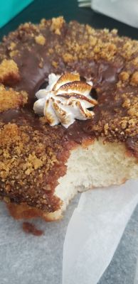 District Doughnut by null