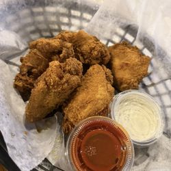Nite Owls Saloon & Grill - Wings Bone-In 6