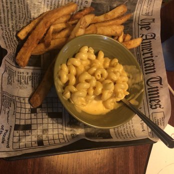 McK's Tavern - Kids Mac and cheese - American Near Me - Daytona Beach, Florida