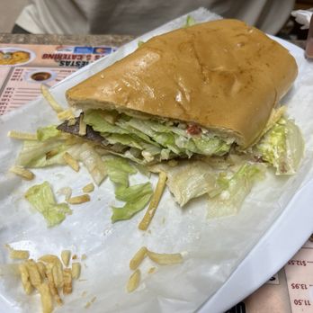 La Famosa Cafeteria - Torta de bistec - Cuban Near Me - Miami, Florida La Famosa Cafeteria - Torta de bistec - Cuban Near Me - Miami, Florida