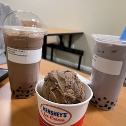 Sweet World Cafe 1 - Taro and chocolate. Peanut butter chocolate ice cream