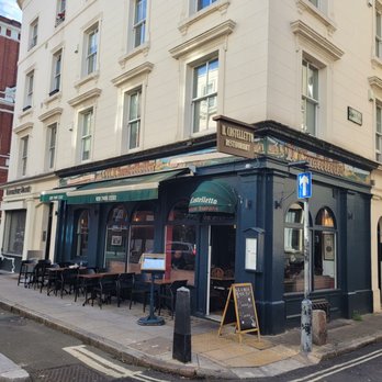 Il Castelletto - The restaurant - Italian Near Me - London, XGL Il Castelletto - The restaurant - Italian Near Me - London, XGL