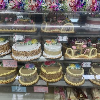 Van's Bakery - Available cakes for signing. - Bakeries Near Me - Garden Grove, California