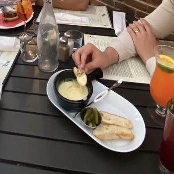 Blue Talon Bistro - Cheese fondue and some drinks - French Near Me - Williamsburg, Virginia Blue Talon Bistro - Cheese fondue and some drinks - French Near Me - Williamsburg, Virginia